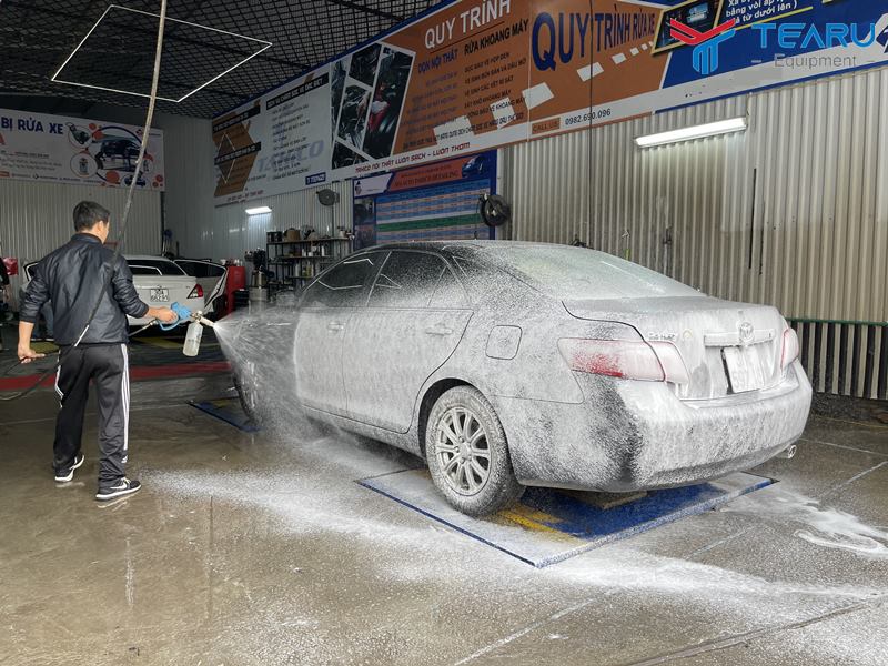Rửa xe siêu sạch với nước rửa xe bọt tuyết