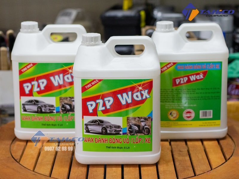 Dung dịch đánh bóng lốp xe P2P Wax chất lượng đảm bảo, an toàn, sử dụng được trên nhiều bề mặt và chất liệu.