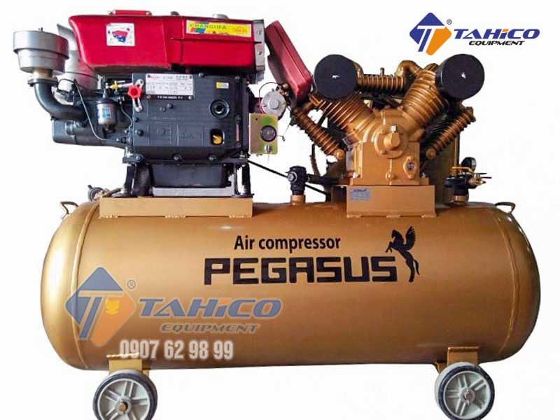 Máy nén khí chạy bằng dầu Diesel 10HP 2 cấp TM-V-1.05/12.5-500L