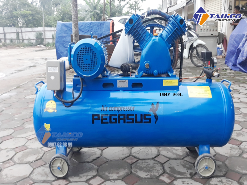 Máy nén khí dây đai Pegasus 15HP 2 cấp dùng điện 3 pha TM-W-1.6/12.5-500L được trang bị rơ le tự ngắt, giúp đảm bảo an toàn cho người sử dụng khi có hiện tượng điện áp không định