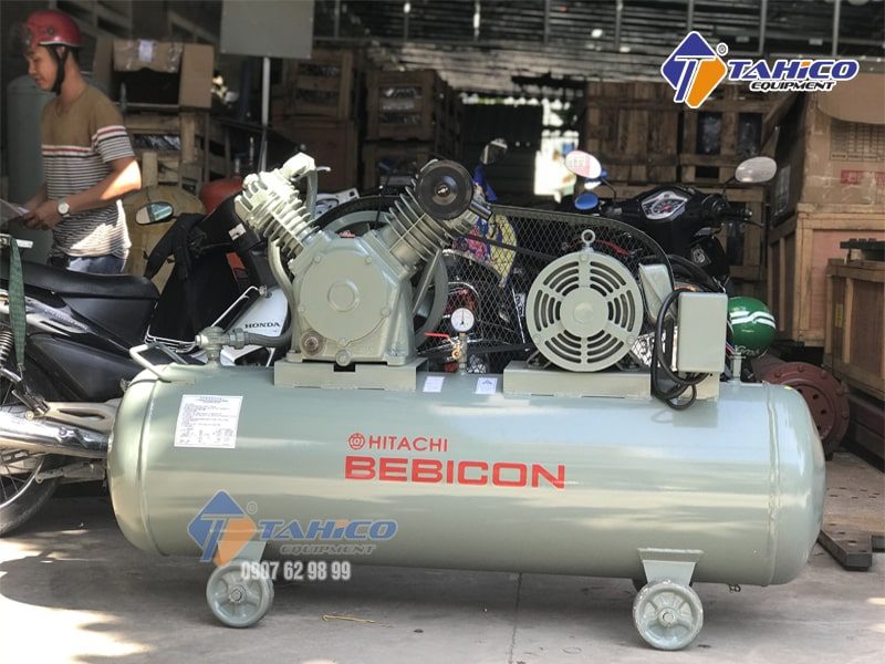 Máy nén khí Piston 2HP 1.5P - 9.5V5A được trang bị rơ le tự ngắt, giúp đảm bảo an toàn cho người sử dụng khi có hiện tượng điện áp không định