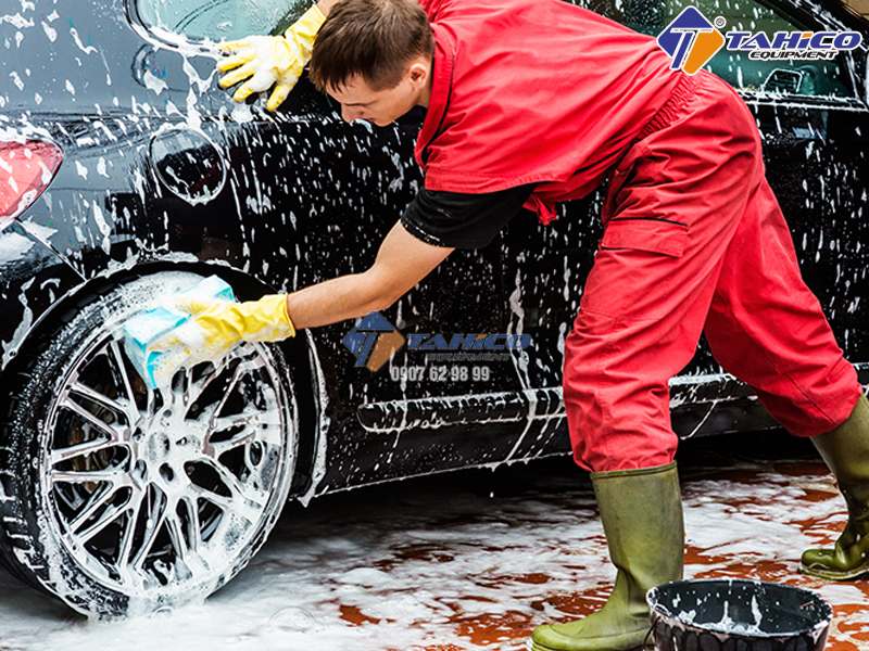 cách rửa xe ô tô