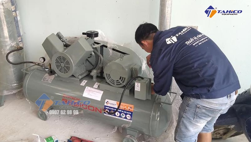 Lắp máy nén khí cho tiệm rửa xe chuyên nghiệp của anh Hùng ở Bình Định