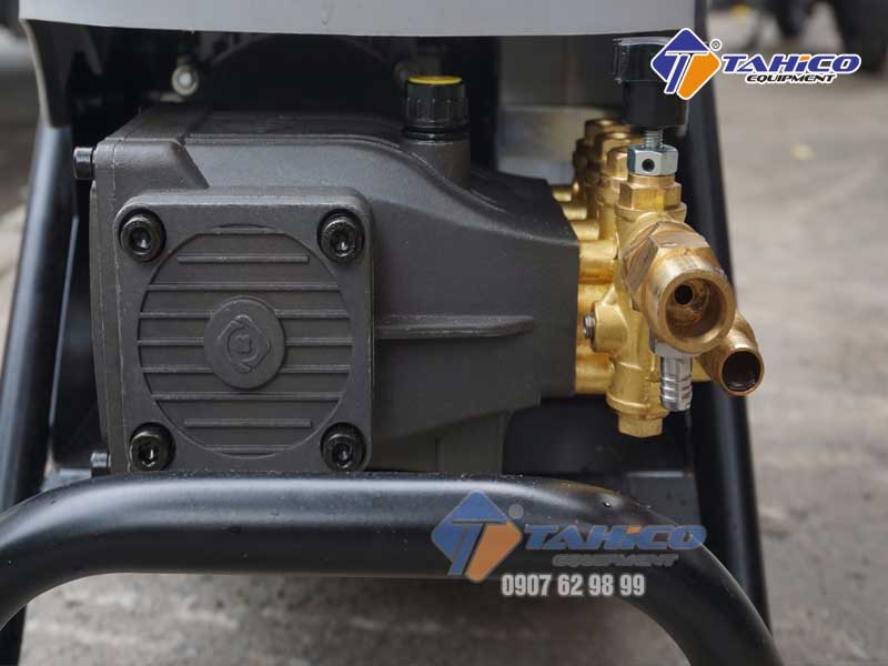 Máy có cấu tạo đơn giản, dễ sử dụng và vệ sinh, bảo dưỡng.