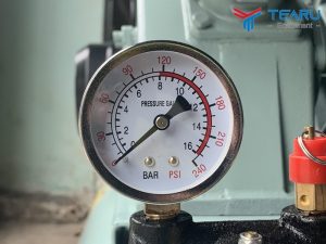 Đồng hồ áp suất của máy nén khí Gezmany
