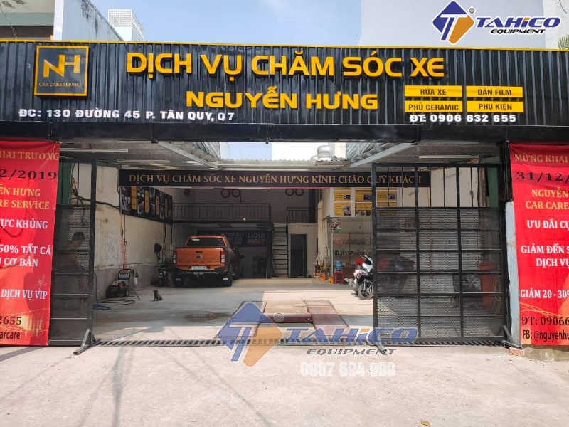 mua máy phun xịt rửa rửa xe