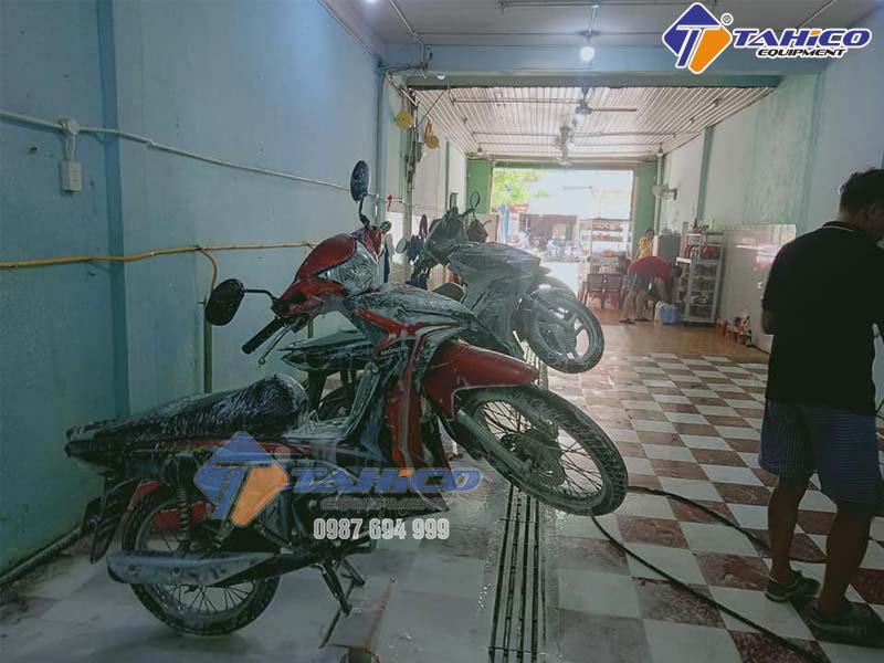 Mua ben nâng rửa xe máy tại Long An đảm bảo chất lượng