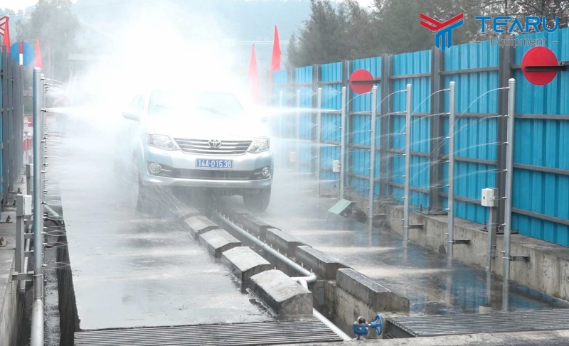 Tại sao rửa xe ô tô tự động không phổ biến tại Việt Nam?