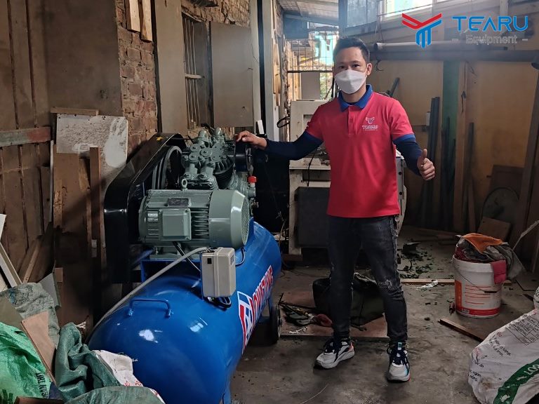 Lắp đặt máy nén khí cho xưởng gỗ của anh Cường ở Ứng Hòa, Hà Nội và công ty xây dựng Thuận Phong tại KCN Quang Châu, Bắc Giang