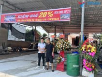 Công ty Tearu chúc mừng khai trương cửa hàng rửa xe của anh Thuỷ ở Hà Nội
