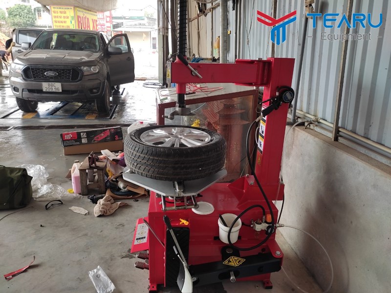 5 Kinh nghiệm mua máy ra vào lốp nhất định bạn phải biết 2 Căn cứ vào mô tơ của máy