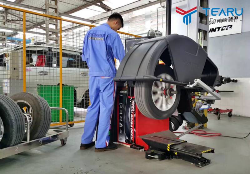 Máy cân bằng động lốp xe vô cùng quan trọng để cân chỉnh bánh xe