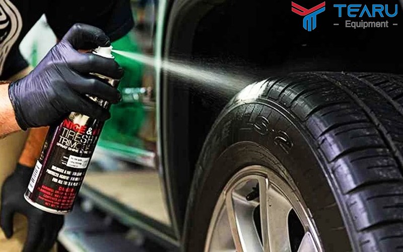 Tư vấn chọn dầu bóng lốp xe TP HCM chất lượng