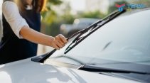 Đỗ ô tô dưới trời nắng nóng có cần thiết dựng đứng cần gạt mưa?