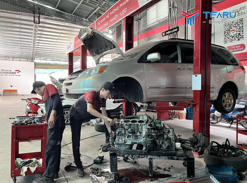 Vì sao ô tô số tự động dễ hỏng hơn số sàn khi bị ngập nước? 6 Đưa xe đến gara để kiểm tra hộp số