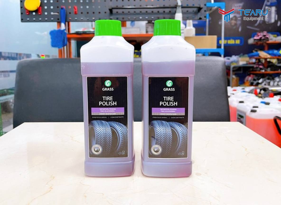 10 Mẹo Chăm Sóc Xe Ô Tô Tại Nhà Giúp Xe Luôn Như Mới 4 Dung dịch dưỡng bóng và làm mới lốp Tire Polish - Nhập khẩu từ Nga