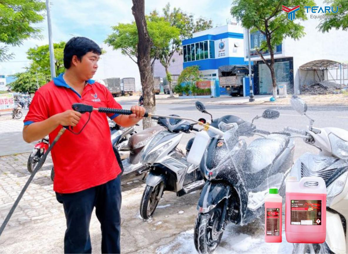 Dung Dịch Rửa Xe Không Chạm Giá Rẻ Tại Đà Nẵng – Lựa Chọn Tiết Kiệm Cho Chủ Gara Mới 4 Tearu Đà Nẵng là địa chỉ mua nước rửa xe không chạm uy tín