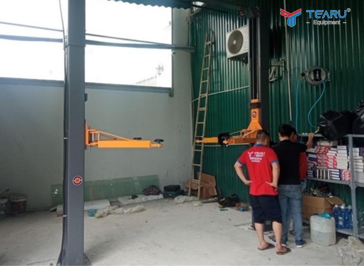 Cầu Nâng 2 Trụ Tại Đà Nẵng – Thiết Bị Không Thể Thiếu Cho Gara Ô Tô Hiện Đại 2 Cầu nâng 2 trụ là thiết bị nâng hạ xe ô tô bằng thủy lực hoặc cơ khí