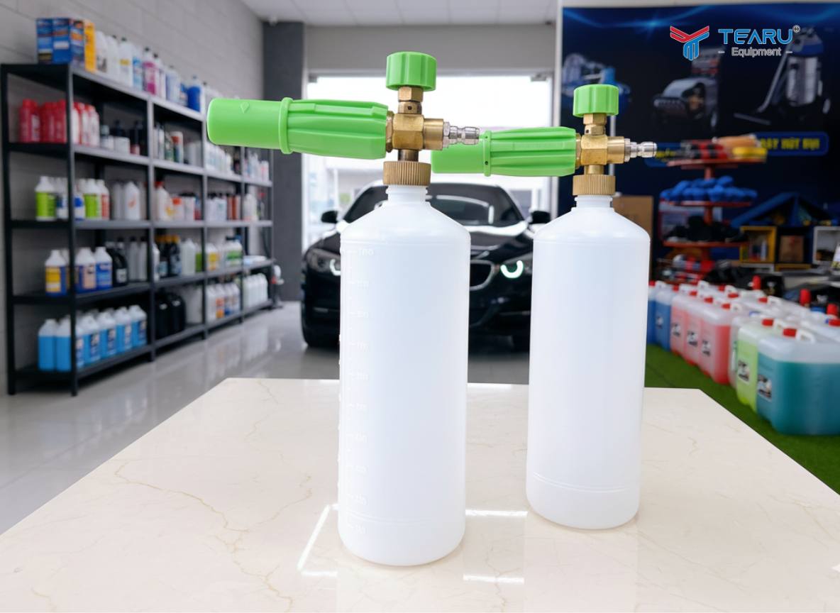 Phân Biệt Bình Xịt Bọt Tuyết Cầm Tay và Loại Gắn Máy Rửa Xe: Chọn Loại Nào Tối Ưu? 3 Bình Bọt Tuyết Gắn Máy Rửa Xe (Súng Phun Áp Lực Cao)