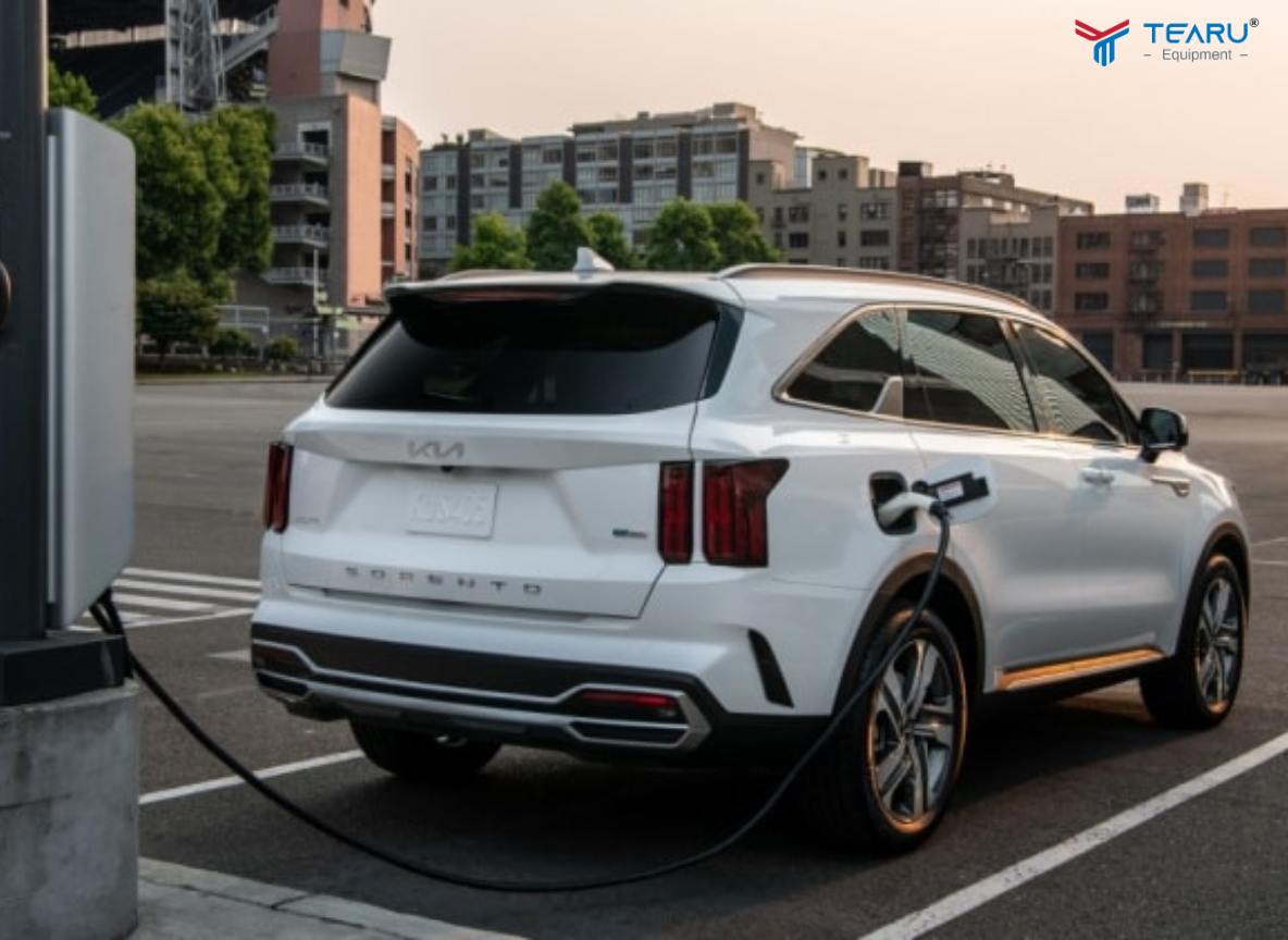 tất cả xe điện và xe hybrid đều phải đăng ký với cơ quan công an giao thông để được cấp biển số hợp pháp