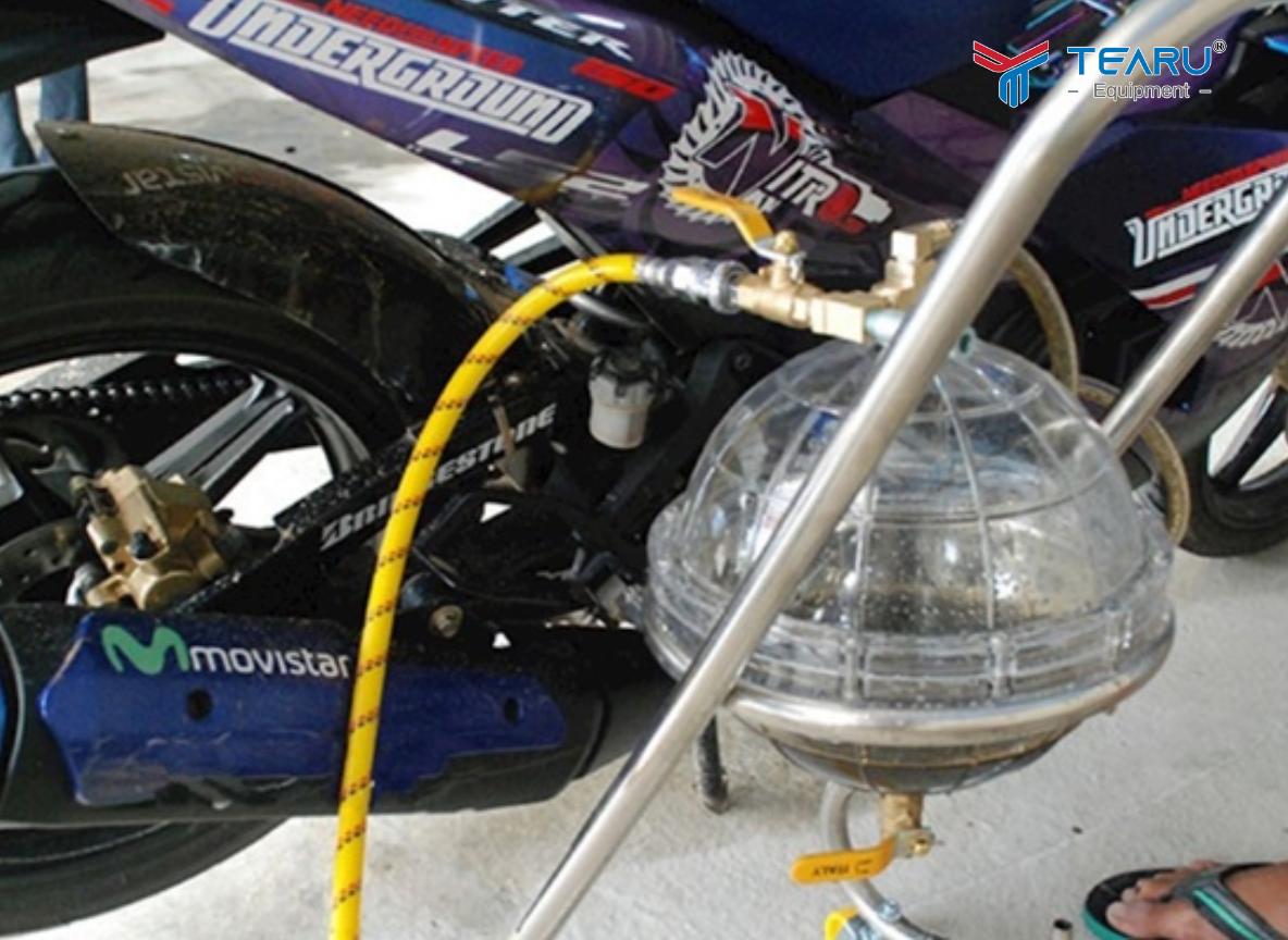 Ngoài đầu tư máy hút nhớt thì bạn cần đầu tư nhập các dòng nhớt chính hãng thay cho khách để tăng độ uy tín