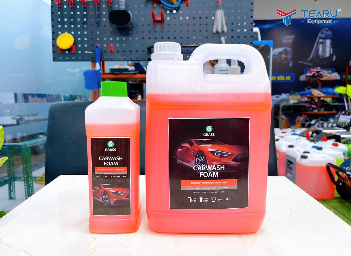 Dung Dịch Rửa Xe Có Chạm Loại Nào Tốt Nhất Hiện Nay? Kinh Nghiệm Chọn Mua 3 Dung Dịch Carwash Foam Làm sạch hiệu quả, Dễ dàng loại bỏ các vết bẩn cứng đầu mà không làm hại sơn.