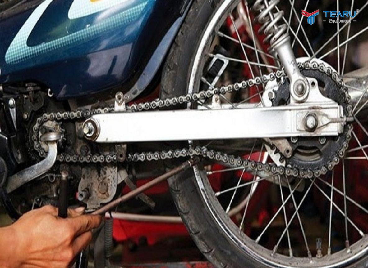 Dấu hiệu sên chùn hay trượt ra khỏi dĩa cần thay ngay lập tức