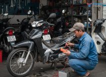Cách Chăm Sóc Hệ Thống Điện Xe Máy Giúp Xe Ít Hư Vặt