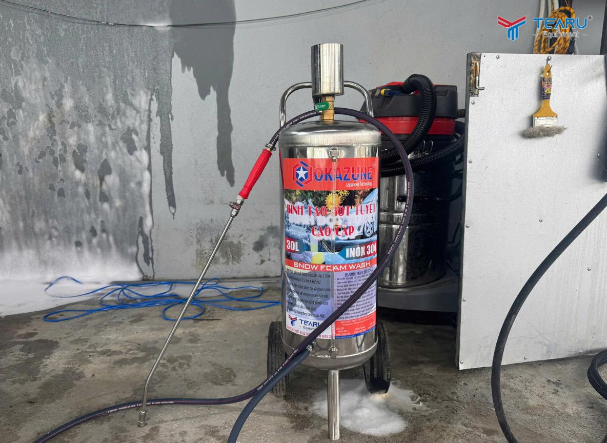 Đầu tư bình bọt tuyết inox dịp tết giúp rút ngắn thời gian rửa xe