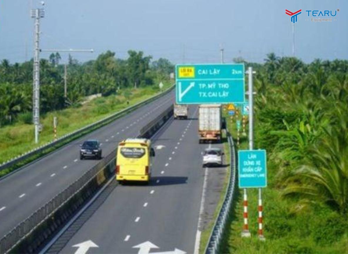 Những Lỗi Thường Gặp Khi Sử Dụng Làn Khẩn Cấp Trên Cao Tốc