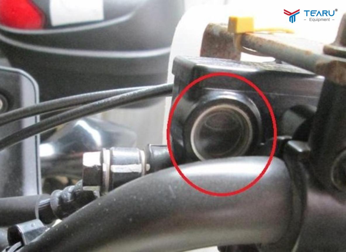 Khi Nào Cần Thay Dầu Phanh Xe Máy? Dấu Hiệu Nhận Biết Sớm 1 Khi Nào Cần Thay Dầu Phanh Xe Máy? Dấu Hiệu Nhận Biết Sớm