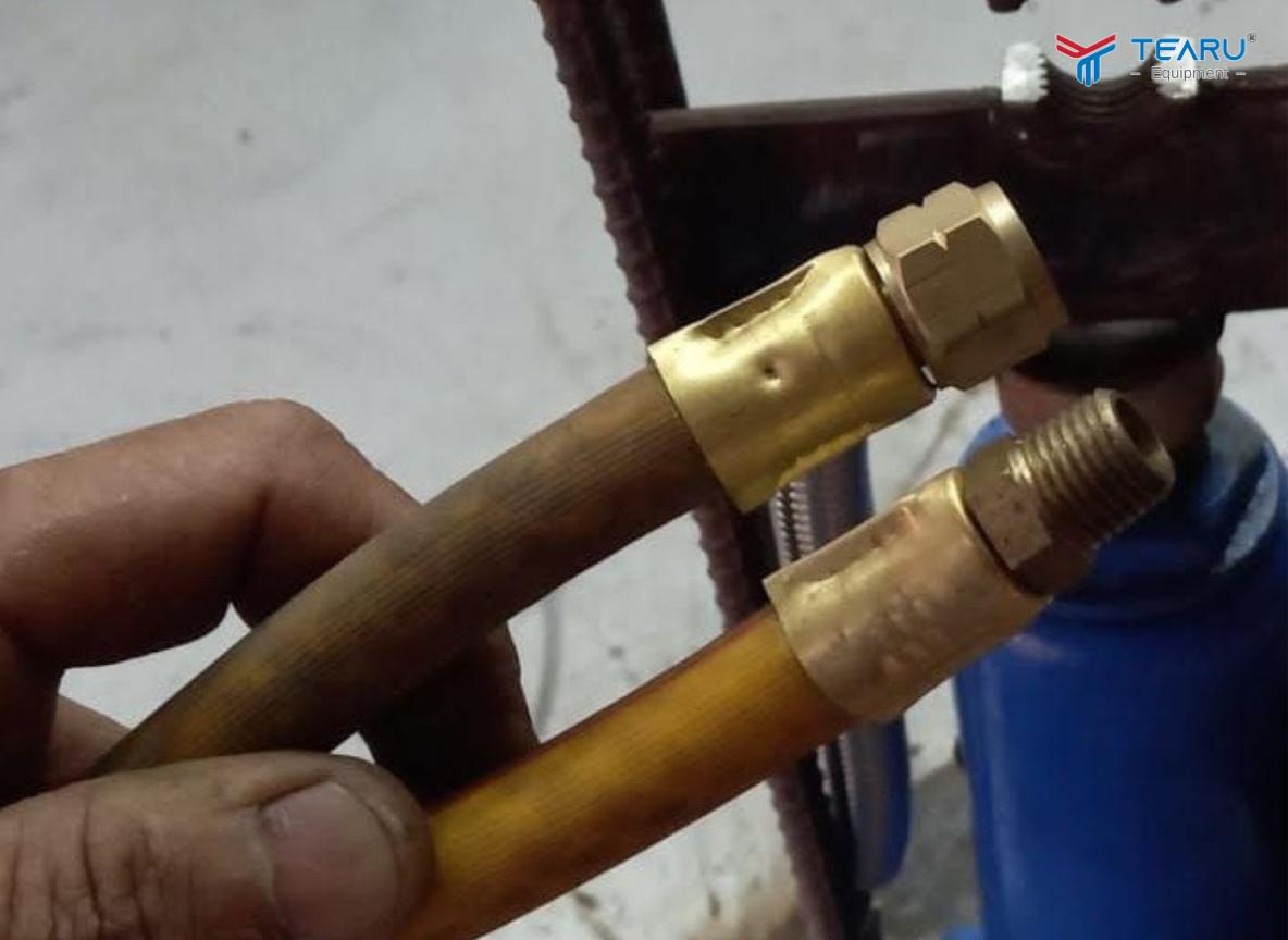 Sử dụng đầu nối dây thủy lực là phương pháp nhanh chóng và an toàn