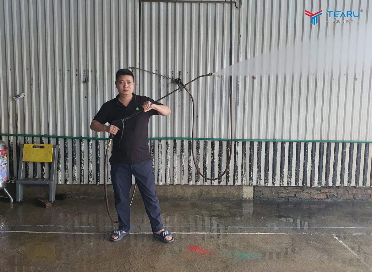 Có Nên Dùng Cần Nối Dài Súng Rửa Xe Để Vệ Sinh Xe Hiệu Quả Hơn? 1 Có Nên Dùng Cần Nối Dài Súng Rửa Xe Để Vệ Sinh Xe Hiệu Quả Hơn?