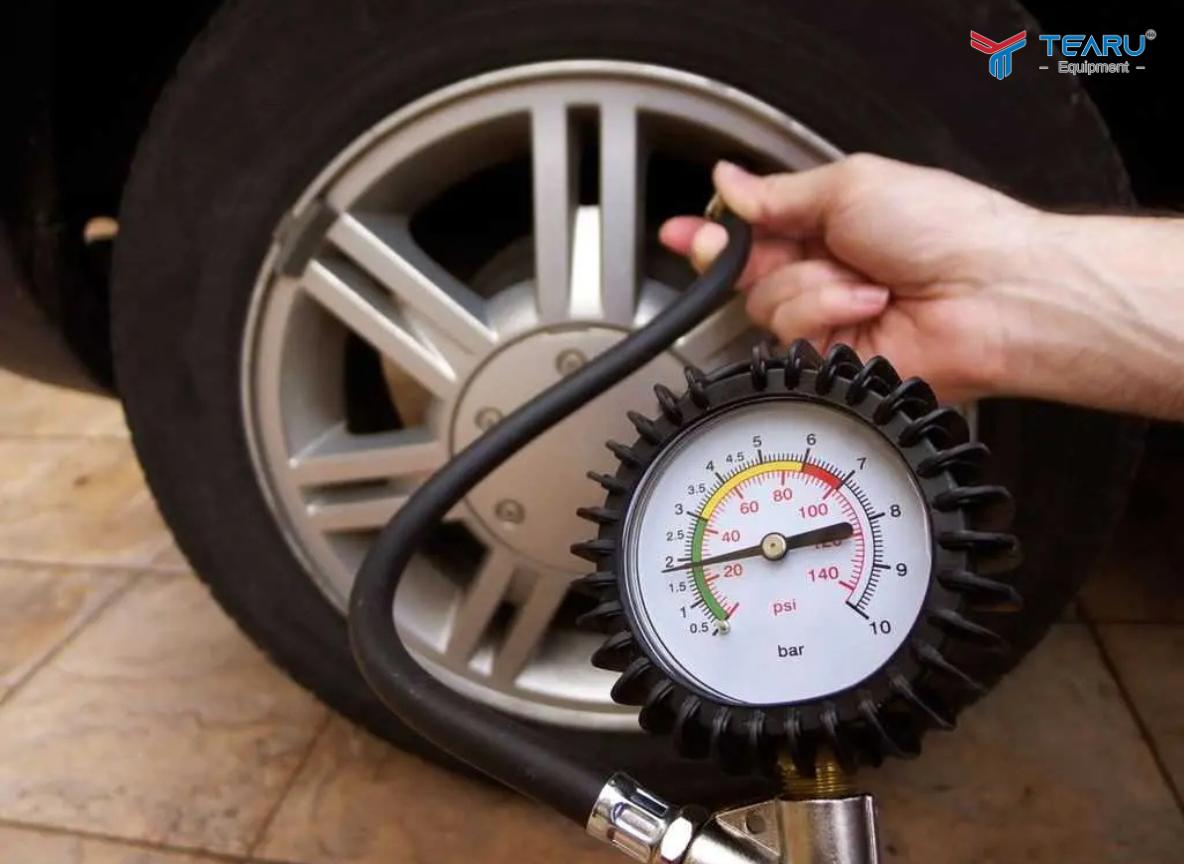 Hướng Dẫn Sử Dụng Đồng Hồ Bơm Lốp Xe Đúng Cách, Đo Chuẩn Áp Suất