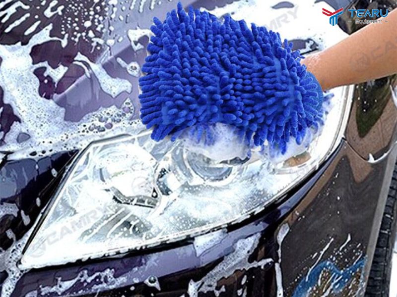 Mút Rửa Xe Và Găng Tay Rửa Xe: Loại Nào Hiệu Quả Hơn? 1 Mút Rửa Xe Và Găng Tay Rửa Xe: Loại Nào Hiệu Quả Hơn?