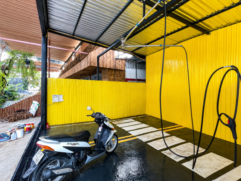 Kinh Nghiệm Chọn Vị Trí Mở Tiệm Rửa Xe Để Thu Hút Khách Hàng 3 Tiệm rửa xe máy cần chú ý điều gì?